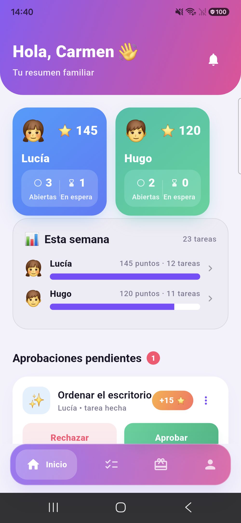 Zenz family: vista de la familia con una tarjeta por hijo, los datos de la semana y una tarea pendiente de aprobación.