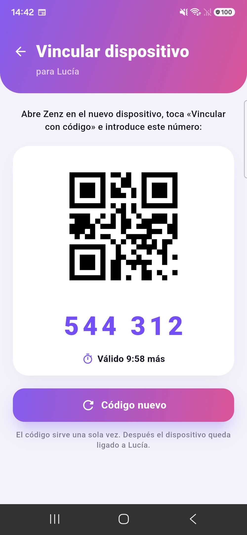 Zenz family: vincular un dispositivo — código QR y código numérico de seis cifras con cuenta atrás, que se usa una sola vez para conectar el dispositivo del menor.