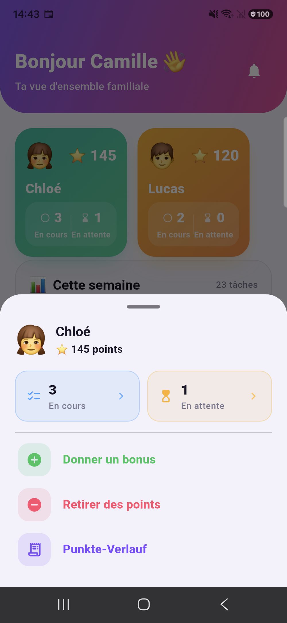Zenz family : une carte d’enfant vient d’être touchée sur la vue d’ensemble — une feuille affiche les points, les tâches en cours et en attente, ainsi que les boutons « Donner un bonus » et « Retirer des points ».