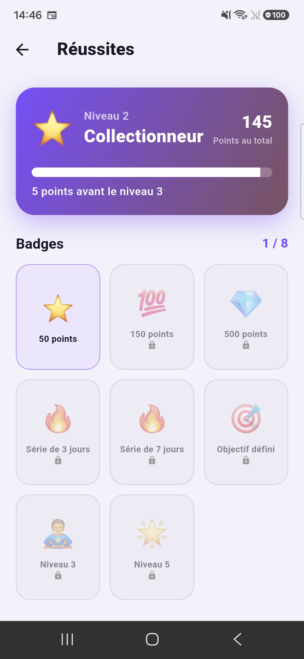 Zenz family : les réussites de l’enfant — le niveau avec le chemin vers le suivant et une grille de huit badges, dont un est débloqué.